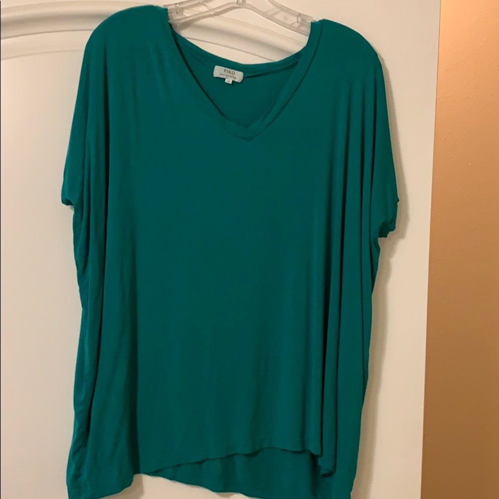 Women’s Piko too